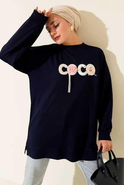 Loyşa Coco Yazı Süslemeli Tunik Lacivert ürün görseli