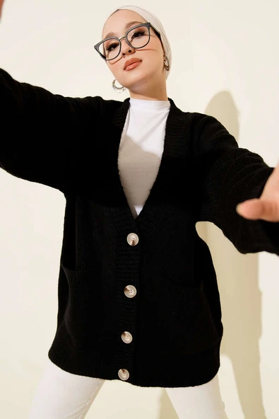 Çift Cepli Düğmeli Triko Hırka Siyah ürün görseli