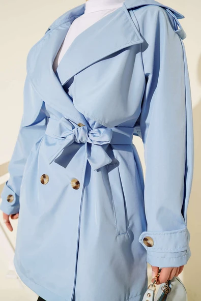 Pelerinli Dört Düğmeli Kısa Trençkot Bebe Mavi - Resim 4