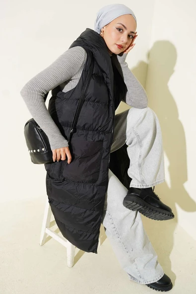 Kapüşonlu Cepli Uzun Şişme Yelek Siyah ürün görseli