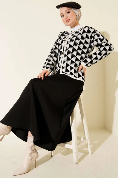 Desenli Düğmeli Triko Hırka Beyaz - Resim 2