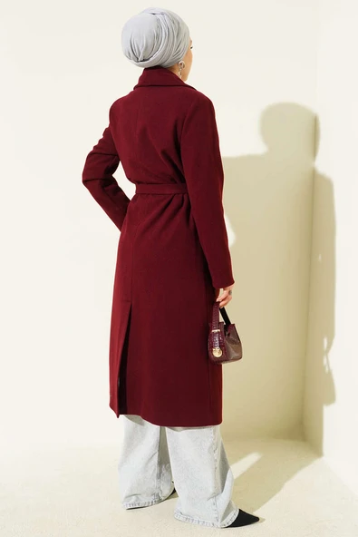 Kruvaze Yaka Kuşaklı Astarlı Kaban Bordo - Resim 3