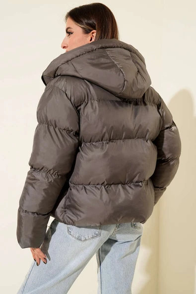 Kapşonlu Kısa Şişme Mont Füme - Resim 3