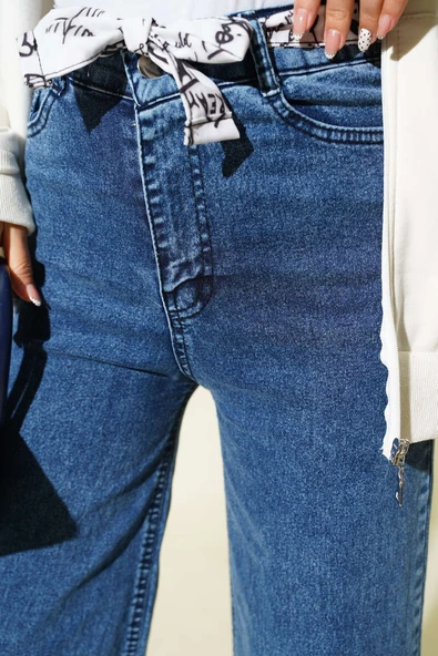 Kuşaklı Geniş Paça Kot Pantolon Orta Mavi - Resim 4