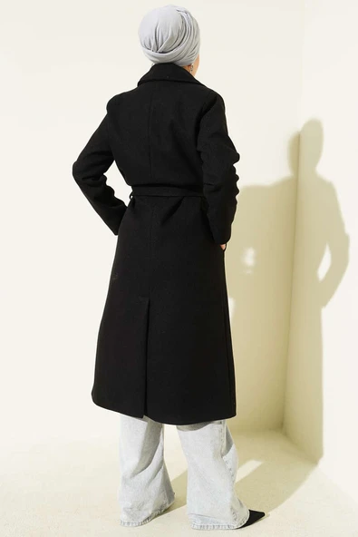 Kruvaze Yaka Kuşaklı Astarlı Kaban Siyah - Resim 3