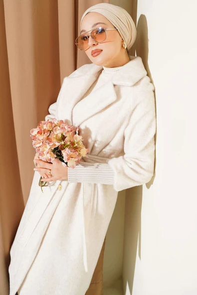 Kol Ribanalı Kuşaklı Tay Tüyü Kaban Krem - Resim 2