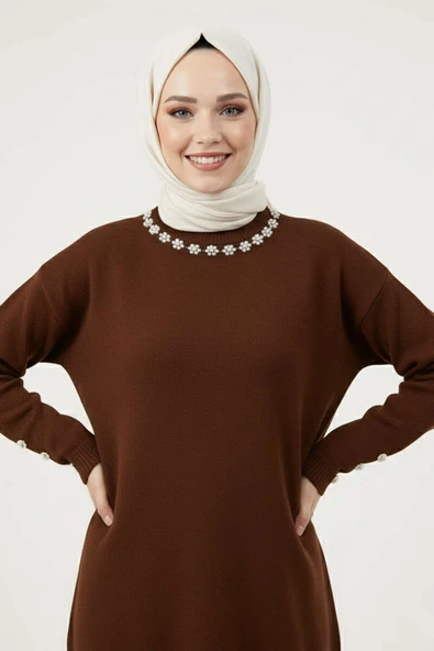 Yaka İncili Sakallı Tunik Acı Kahve ürün görseli