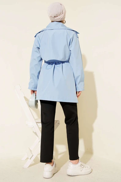 Pelerinli Dört Düğmeli Kısa Trençkot Bebe Mavi - Resim 3