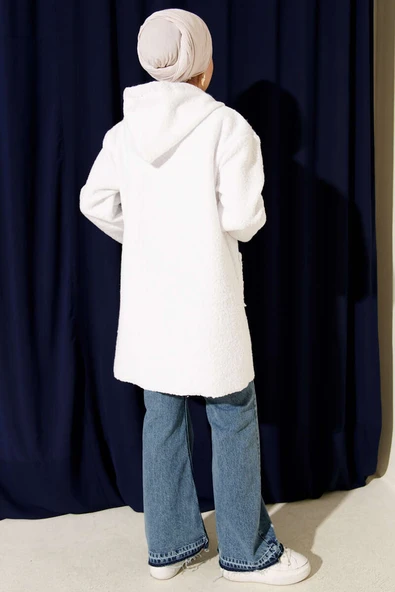 Fermuarlı Cep Armalı Buklet Kaban Beyaz - Resim 3