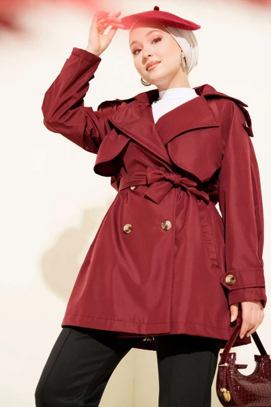 Pelerinli Dört Düğmeli Kısa Trençkot Bordo ürün görseli 1