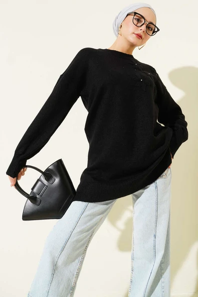 Yaka Çiçekli Yumoş Triko Tunik Siyah ürün görseli 1