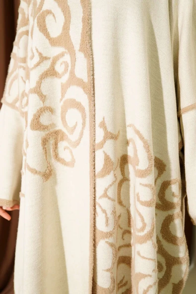 Angora Detaylı Yaka Düğmeli Panço Bej - Resim 4