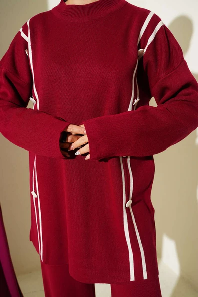 Şerit Detaylı Düğmeli Triko İkili Takım Bordo - Resim 4