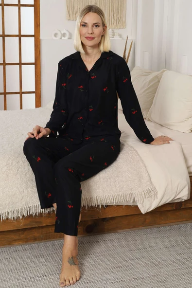 Kiraz Baskılı Süet Pijama Takımı Siyah ürün görseli 1