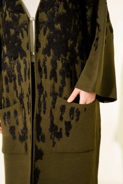 Kabartma Desenli Triko Uzun Hırka Haki - Resim 4