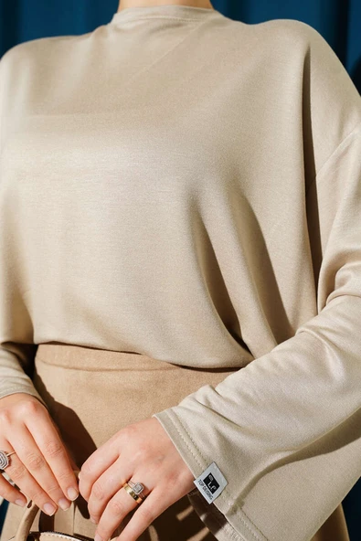 Loyşa Bilek Armalı Basic Bluz Bej - Resim 4