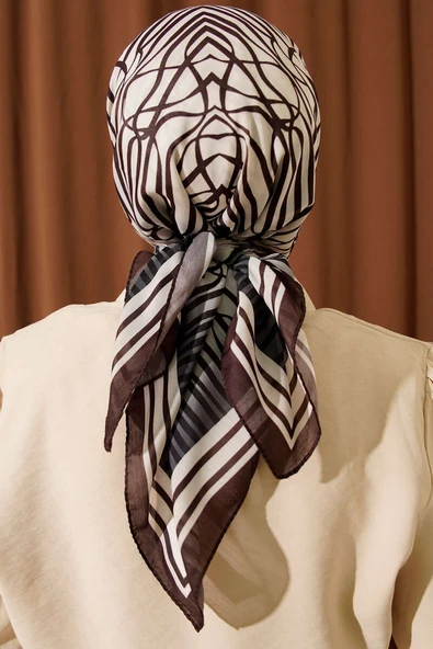 Desenli Acı Kahve Serisi Eşarp Asorti 9 - Resim 3