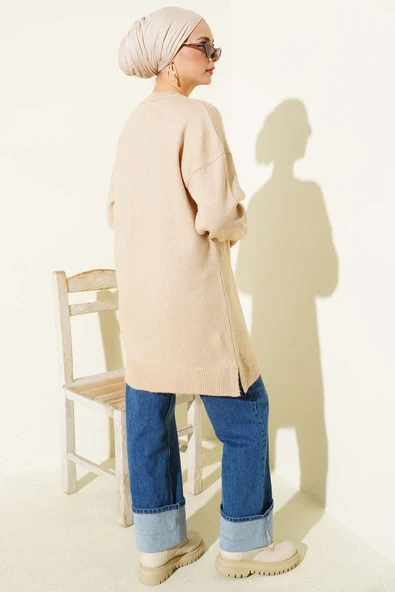 Yaka Çiçekli Yumoş Triko Tunik Latte - Resim 3