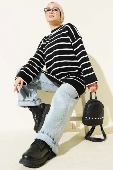 Yatay Çizgili Düşük Omuz Triko Tunik Siyah ürün görseli