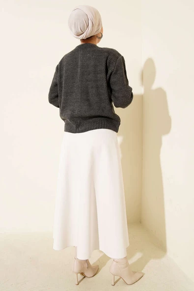 Zikzak Desenli Gold Düğmeli Triko Hırka Füme - Resim 3