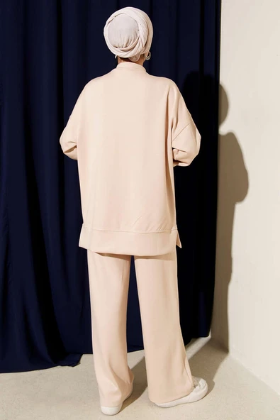 Yan Yırtmaç Detaylı Loyşa İkili Takım Bej - Resim 3