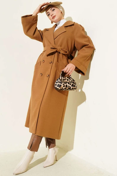 Kruvaze Yaka Altı Düğmeli Kaşe Kaban Latte ürün görseli 1