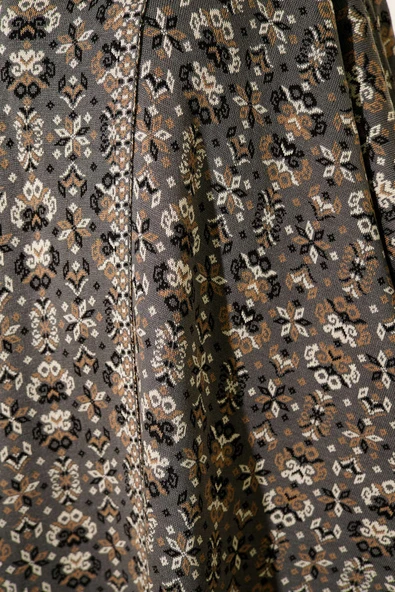 Kilim Desen Kapüşonlu Panço Füme - Resim 4