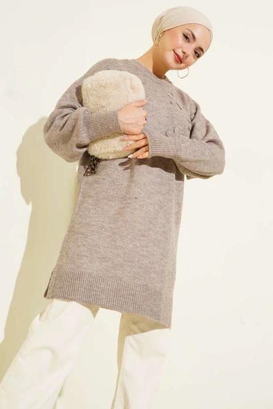 Yaka Çiçekli Yumoş Triko Tunik Vizon - Resim 2