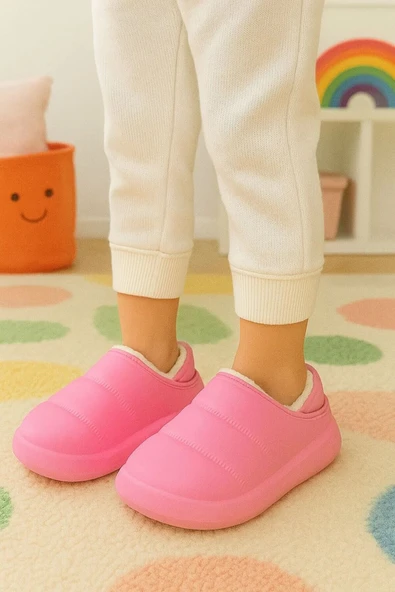 Peluş İçi Yünlü Kışlık Panduf Pembe Çocuk Ev Terliği ürün görseli