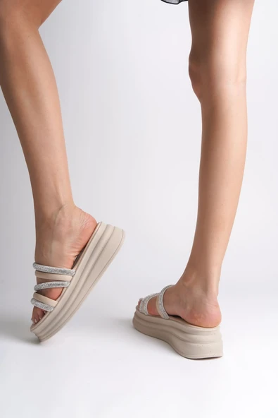 ELISE Düz Topuklu Şeritli Taşlı Kalın ve Ortopedik Taban Kadın Terlik  CKT - Krem - Resim 3