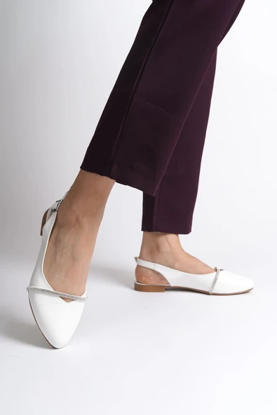 ALLISON Tokalı Ortopedik Rahat Taban Taş Detaylı Kadın Babet Ayakkabı  CKT - Beyaz ürün görseli