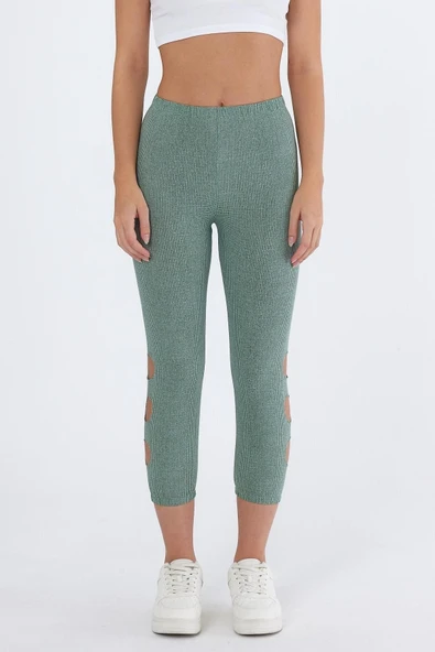 Kadın Yandan Delikli Paçası Lastikli Diz Altı Kapri - Resim 3