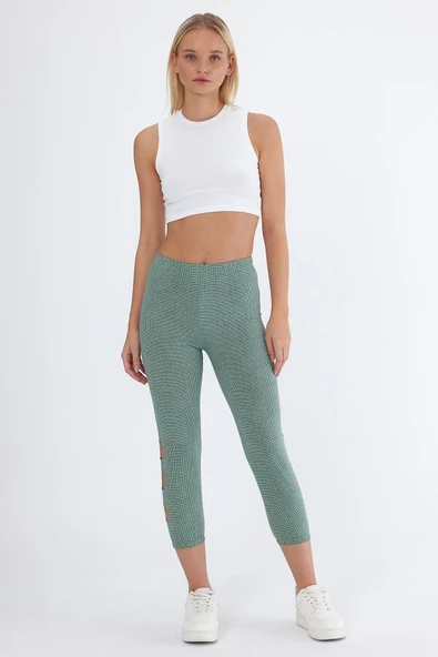 Kadın Yandan Delikli Paçası Lastikli Diz Altı Kapri - Resim 2