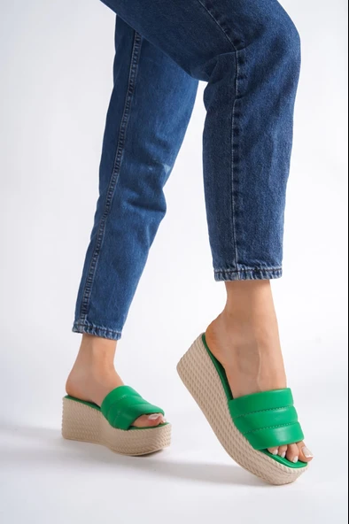 REINA Dolgu Topuklu Ortopedik Taban Hasır Görünümlü Kadın Terlik CKT - Yeşil ürün görseli