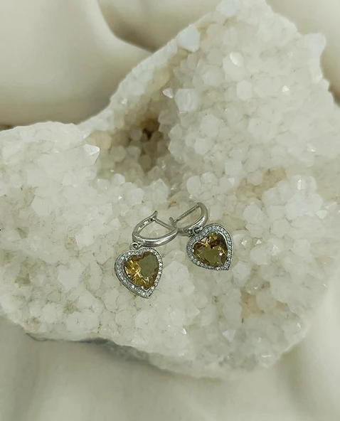 Küpe Zultanit Kalp 925 Ayar Gümüş Renk Değiştiren Sultanit Sallanır Küpe ürün görseli