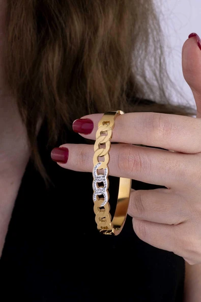 Göz İşlemeli Altın Kaplama Zincir Geçişli Taşlı Çelik Kadın Kelepçe Bileklik - Resim 2