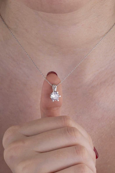 Gümüş Pazarım İYuvarlak Kesim 6 Tırnaklı Tektaş Gümüş Kadın Kolye ürün görseli 1