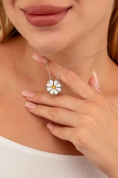 Gümüş Pazarım Açılır Kapanır Çift Kullanımlı Papatya Kadın Gümüş Kolye ürün görseli 1