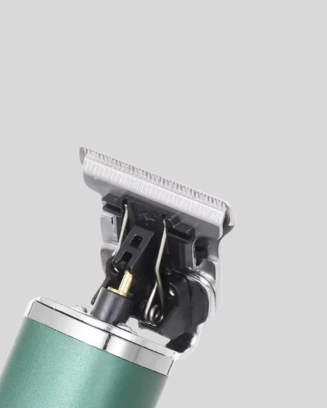 Profesyonel Şarjlı Tıraş Makinesi – 180 Da Kullanım, 2.5 Saat Hızlı Şarj, Evrensel USB Şarj Girişli - Resim 3