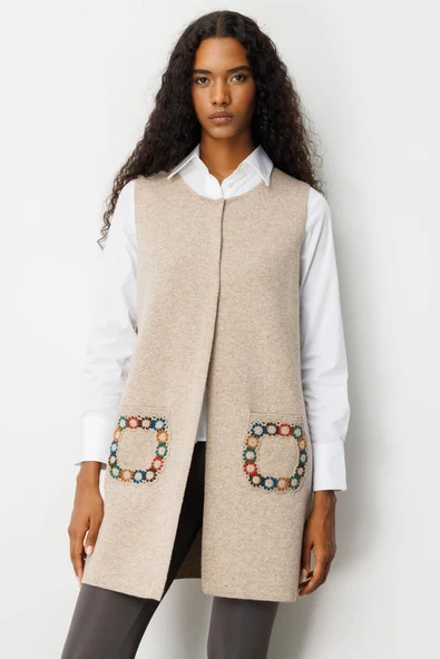 25021 DESEN TRİKO CEBİ BAYRAM ŞEKERİ TIĞLAMALI SIFIR YAKA ÖNÜ AÇIK UZUN YELEK - Resim 3