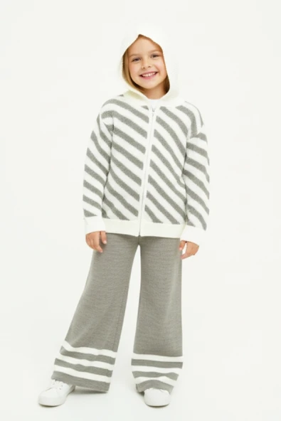 Kız Çocuk Triko 2'li Alt-Üst Takım (Hırka ve Alt)  10-15 Yaş 12431 - Resim 4