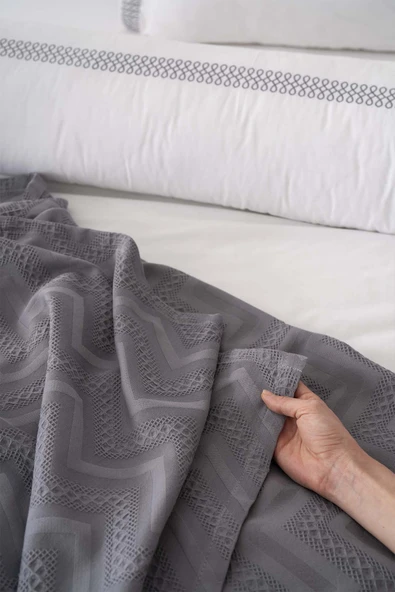 Noemi Gri Çift Kişilik %100 Pamuklu Nevresimli Yatak Örtüsü - 7 Parça Çeyiz Seti - Resim 6