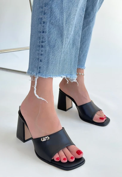 Miyon Siyah Cilt Topuklu Terlik - Resim 3