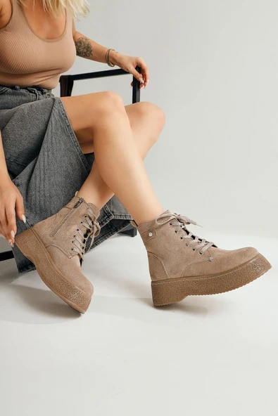 Kadın Postal Bot Bağcıklı Yandan Fermuarlı Vizon Termo Kaymaz Taban ürün görseli 1