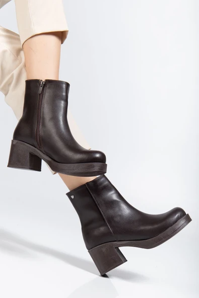 Kahve Fermuarlı Kalın Topuklu Günlük Kadın Bot ürün görseli 1