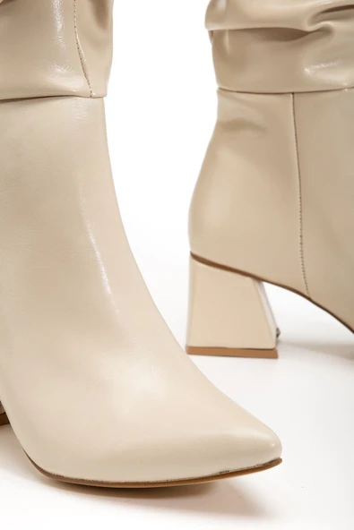 Bej Kırışık Rugan Körüklü Kalın Topuklu Günlük Bayan Çizme - Resim 5