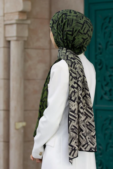 Kadın Lüks Medine Ipeği Şal Zümrüt Yeşili ürün görseli