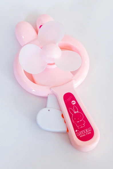 Kampus Kırtasiyem Sevimli Tavşan Figürlü Basmalı El Vantilatörü, El Fanı, Manuel Basmalı Pilsiz Taşınabilir Mini Fan ürün görseli 1