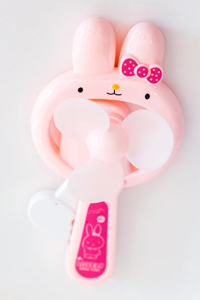 Kampus Kırtasiyem Sevimli Tavşan Figürlü Basmalı El Vantilatörü, El Fanı, Manuel Basmalı Pilsiz Taşınabilir Mini Fan - Resim 2