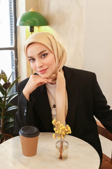 Miray Düz Renk Eşarp - Kristal-gold-3 ürün görseli